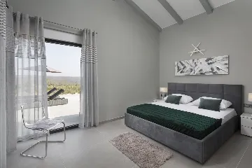 Contemporary Villa with Infinity Pool Vodnjan