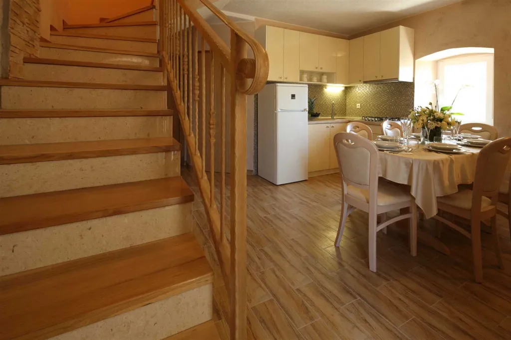 Stone Country Villa with Pool in Makarska