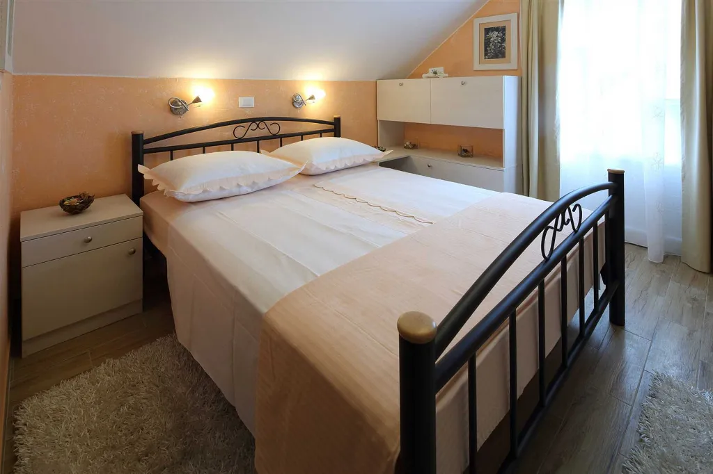 Stone Country Villa with Pool in Makarska