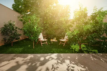 Modern Villa With Pool in Sućuraj