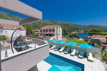 Modern 4-Bedroom Villa with Pool in Zaton