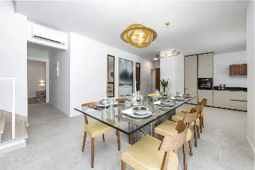 Modern 4-Bedroom Villa with Pool in Zaton