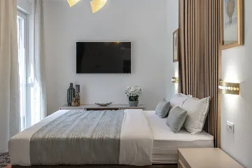 Modern 4-Bedroom Villa with Pool in Zaton