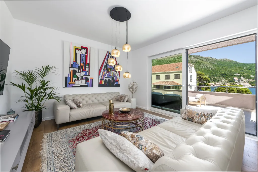 Modern 4-Bedroom Villa with Pool in Zaton