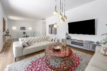 Modern 4-Bedroom Villa with Pool in Zaton