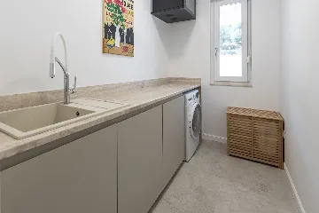 Modern 4-Bedroom Villa with Pool in Zaton