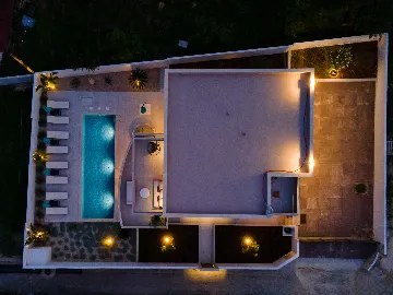 Modern 4-Bedroom Villa with Pool in Zaton