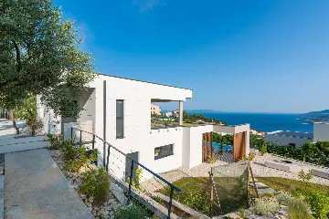 Modern Villa with Pool and Sauna in Rabac