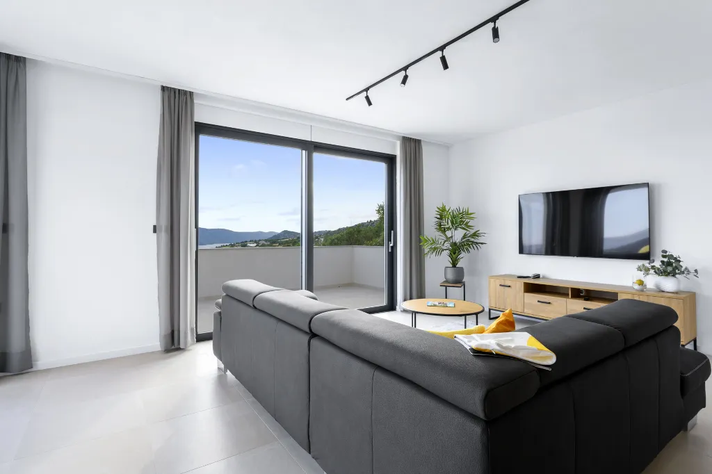 Modern 4-Bedroom Villa With Pool in Seget Vranjica
