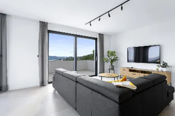 Modern 4-Bedroom Villa With Pool in Seget Vranjica