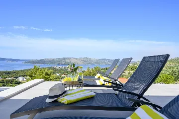 Modern 4-Bedroom Villa With Pool in Seget Vranjica