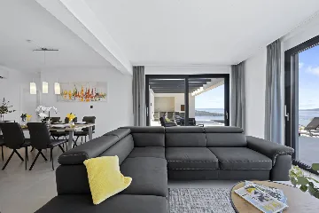 Modern 4-Bedroom Villa With Pool in Seget Vranjica