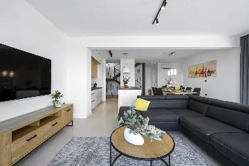 Modern 4-Bedroom Villa With Pool in Seget Vranjica