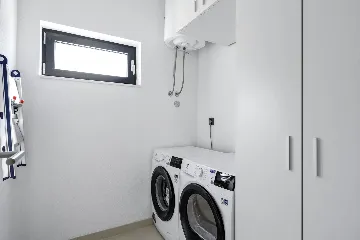 Modern 4-Bedroom Villa With Pool in Seget Vranjica