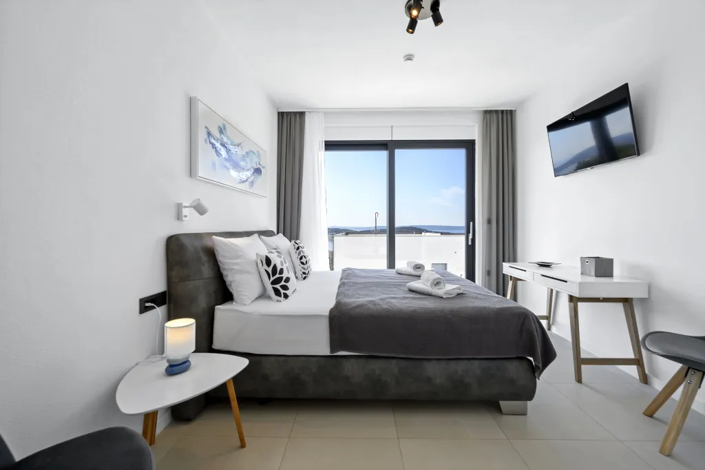Modern 4-Bedroom Villa With Pool in Seget Vranjica
