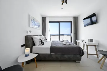 Modern 4-Bedroom Villa With Pool in Seget Vranjica