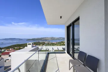 Modern 4-Bedroom Villa With Pool in Seget Vranjica