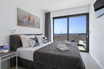 Modern 4-Bedroom Villa With Pool in Seget Vranjica