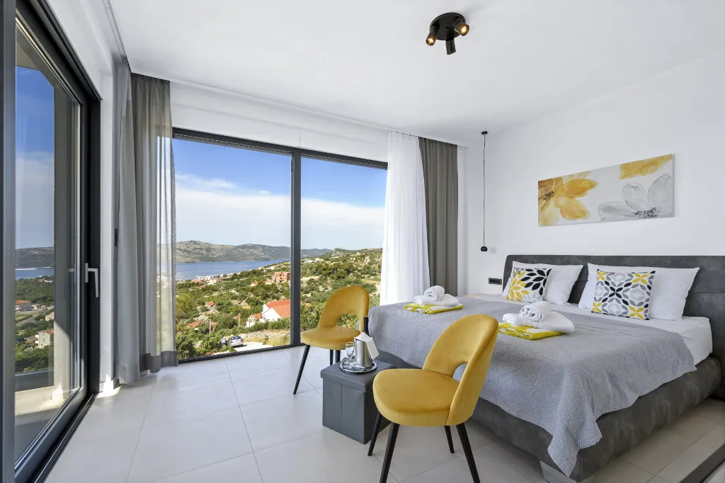 Modern 4-Bedroom Villa With Pool in Seget Vranjica