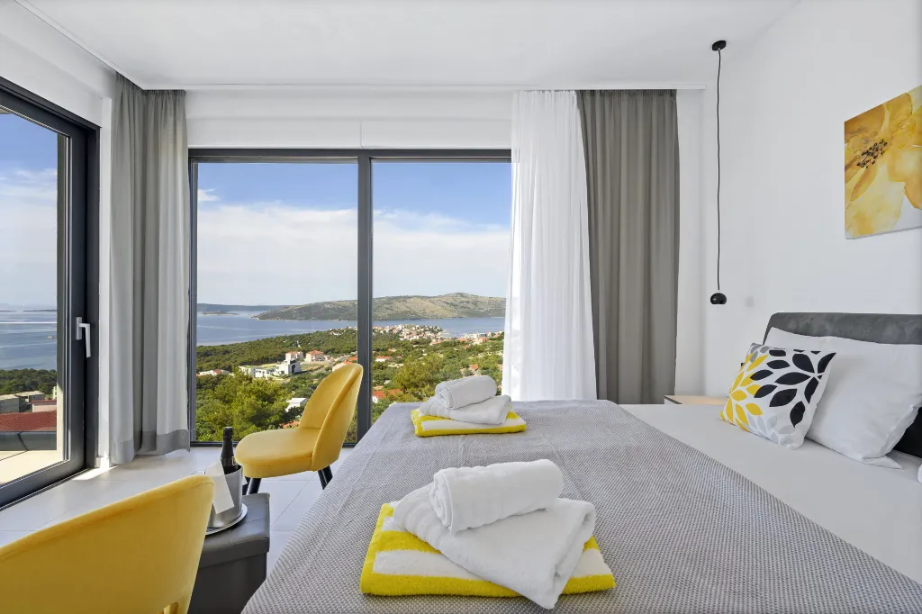 Modern 4-Bedroom Villa With Pool in Seget Vranjica