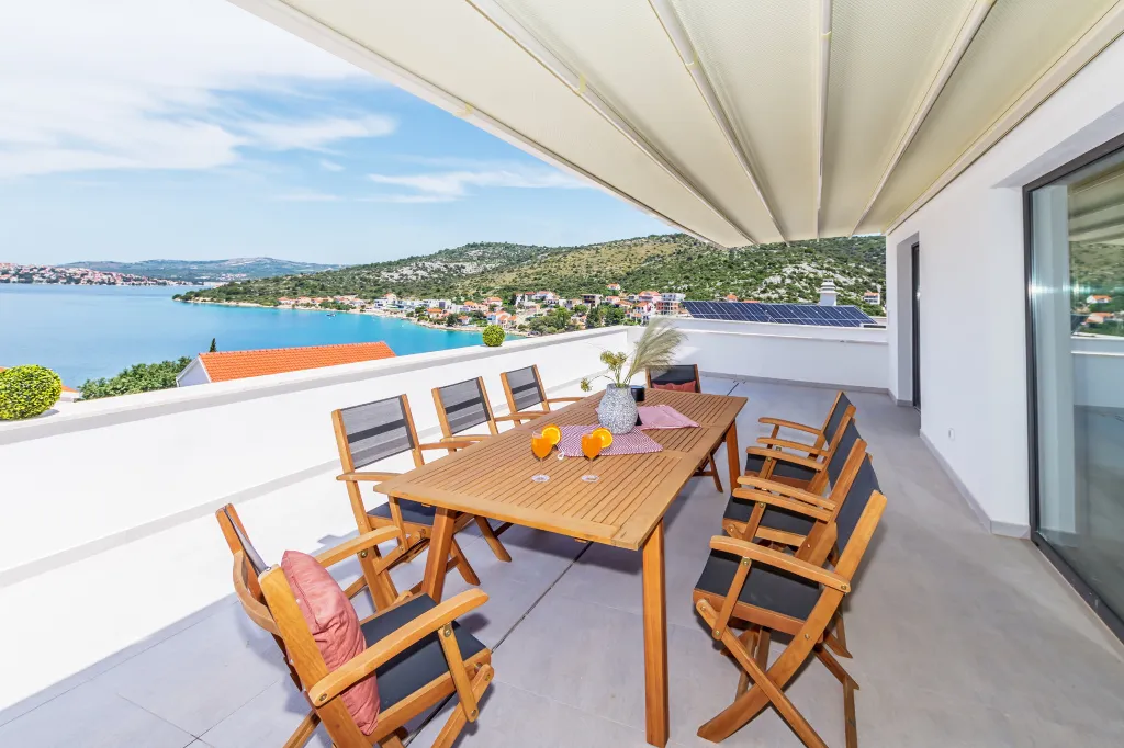 Seaside Villa Retreat with Pool in Rogoznica