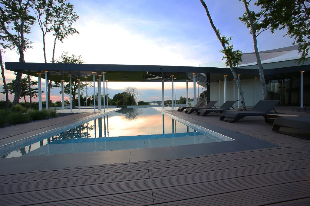 Contemporary Villa Retreat with Pool, Novigrad