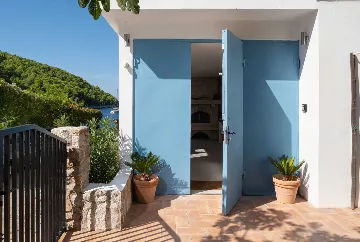 Seaside Villa Retreat with Pool, Hvar