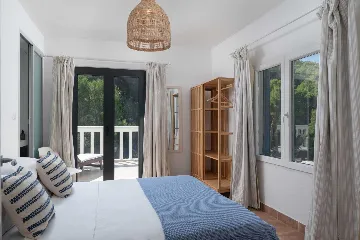 Seaside Villa Retreat with Pool, Hvar