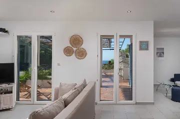 Seaside Villa Retreat with Pool, Hvar