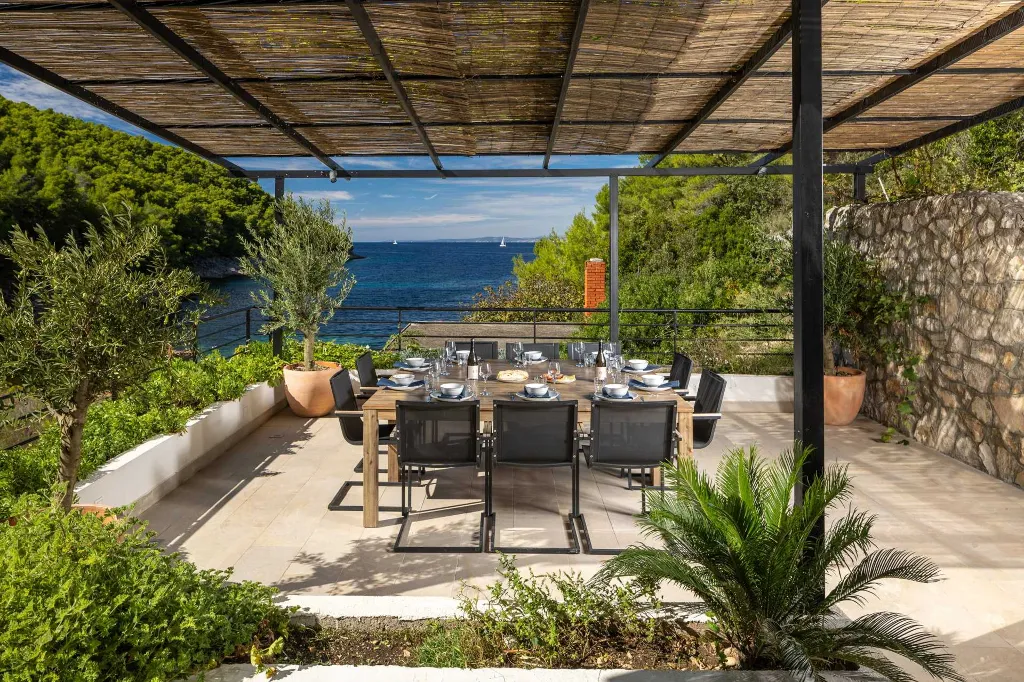 Seaside Villa Retreat with Pool, Hvar