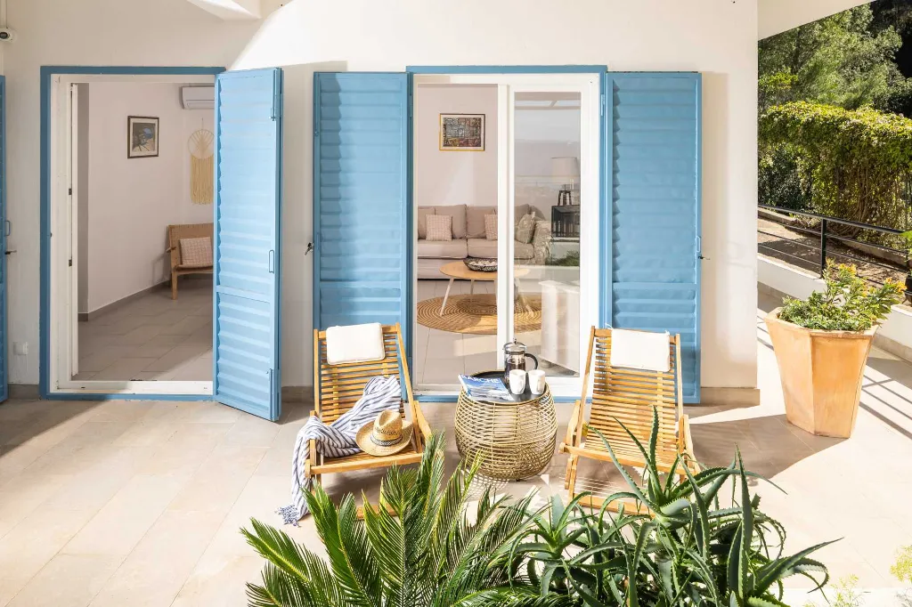 Seaside Villa Retreat with Pool, Hvar