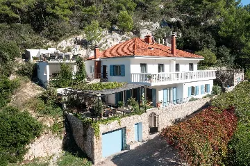 Seaside Villa Retreat with Pool, Hvar