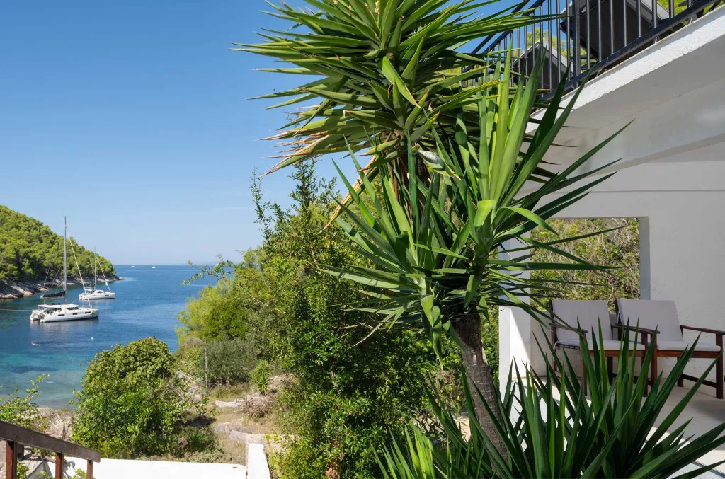 Seaside Villa Retreat with Pool, Hvar