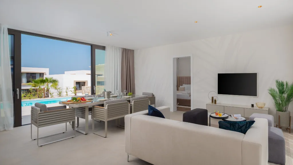 Modern Seaside Villa with Pool – Pasman Island