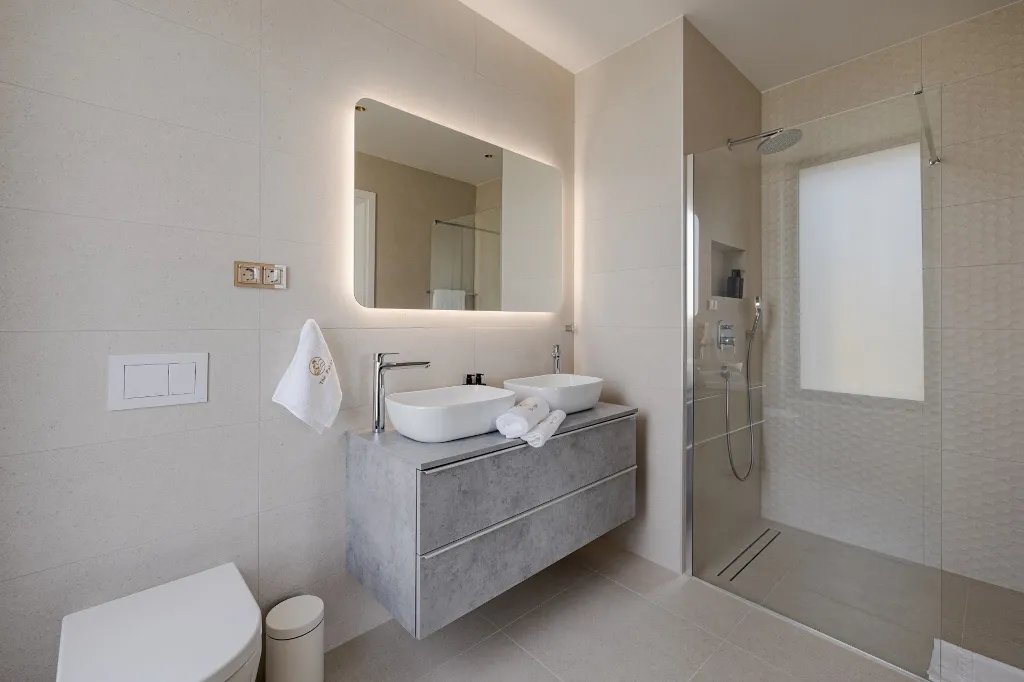Contemporary Beachfront Villa with Private Pool in Tkon