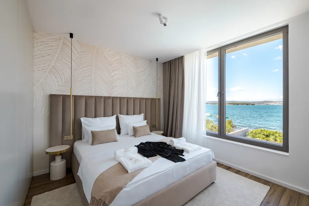 Seaside Villa Retreat with Pool in Tkon