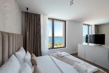 Seaside Villa Retreat with Pool in Tkon