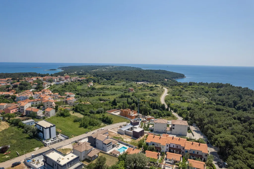 Modern Family Villa with Pool in Premantura