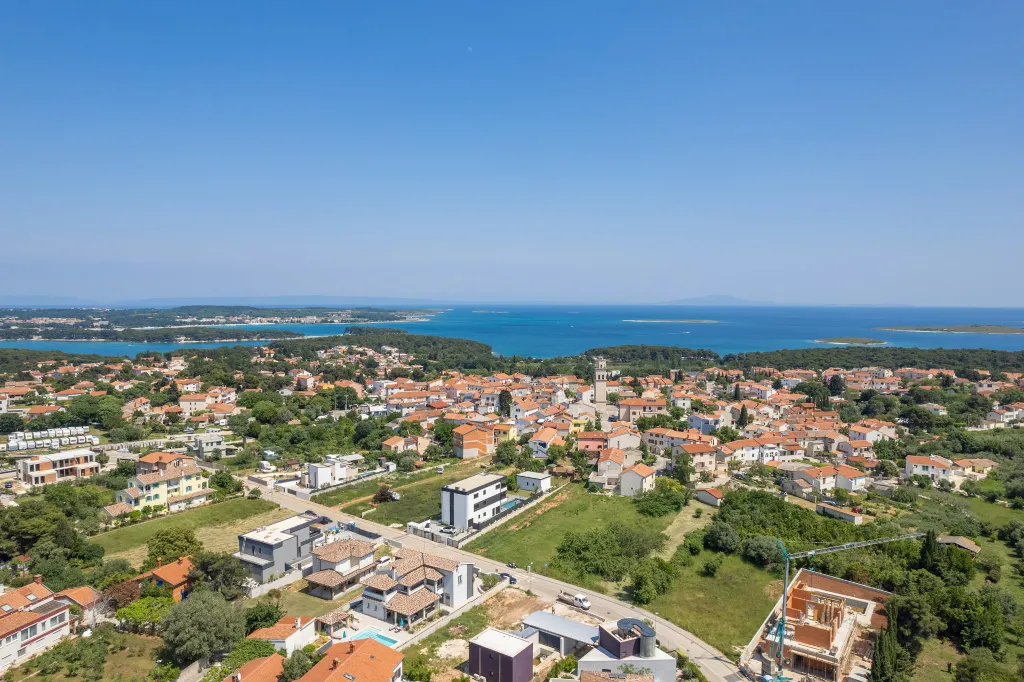 Modern Family Villa with Pool in Premantura