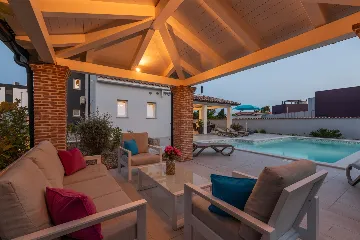 Modern Family Villa with Pool in Premantura