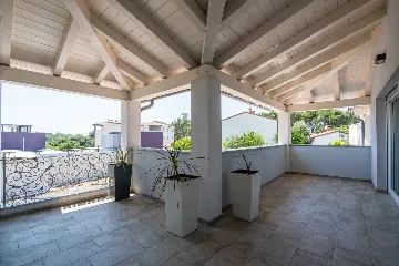 Modern Family Villa with Pool in Premantura