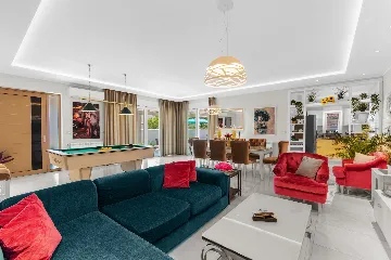 Modern Family Villa with Pool in Premantura