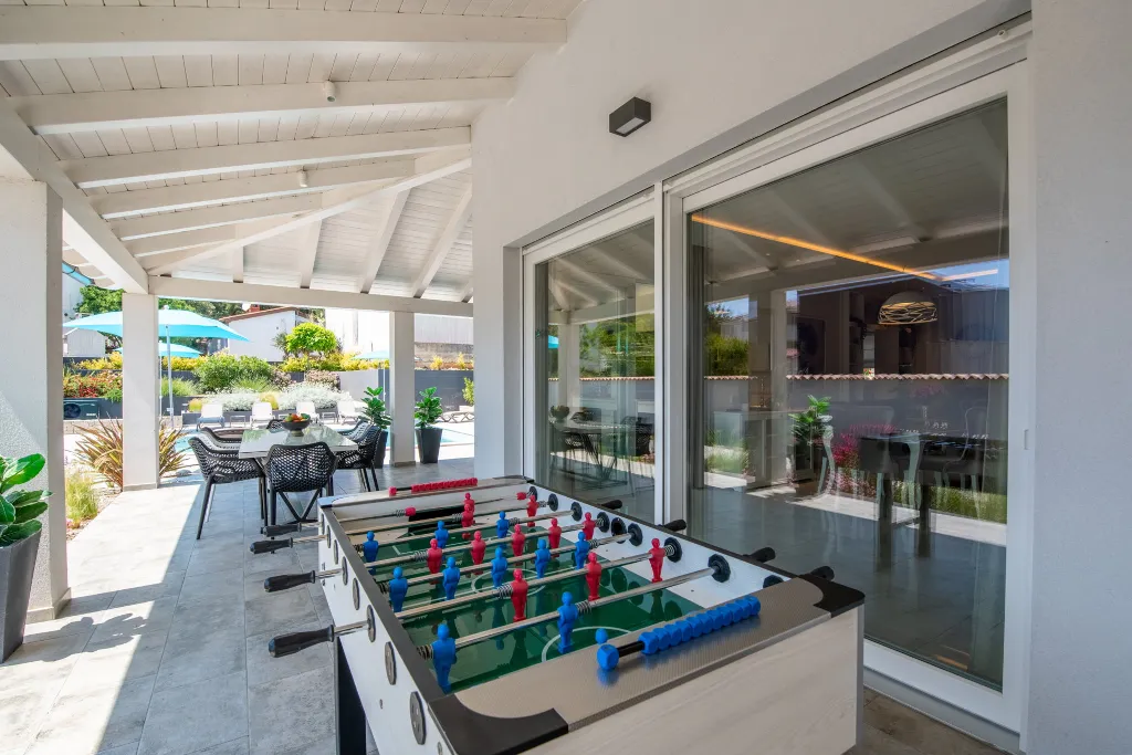 Modern Family Villa with Pool in Premantura