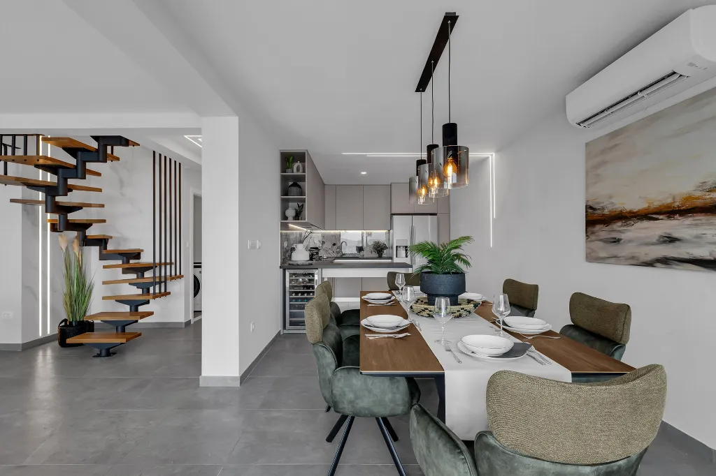 Contemporary Beach Villa With Pool in Omiš