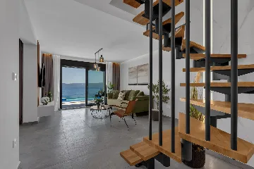 Contemporary Beach Villa With Pool in Omiš