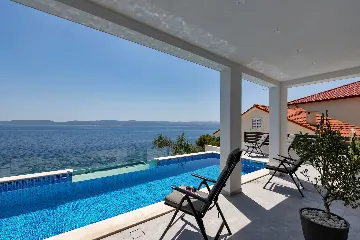 Contemporary Beach Villa With Pool in Omiš
