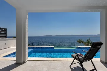 Contemporary Beach Villa With Pool in Omiš
