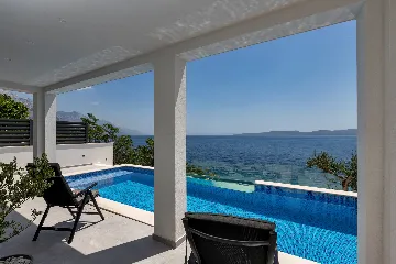 Contemporary Beach Villa With Pool in Omiš