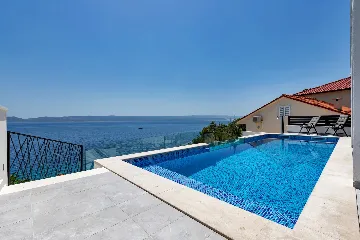 Contemporary Beach Villa With Pool in Omiš