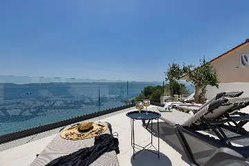 Contemporary Beach Villa With Pool in Omiš